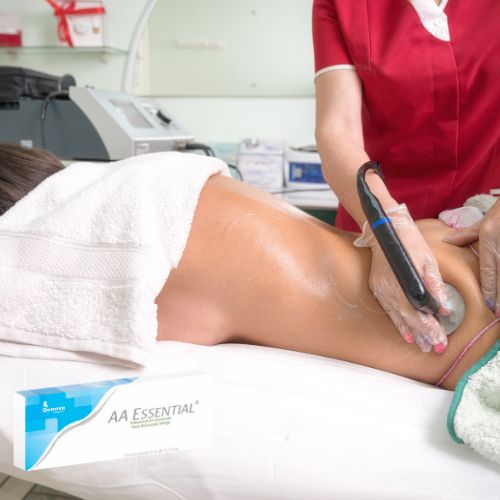 Torso de mujer recibiendo tratamiento cosmético con radiofrecuencia